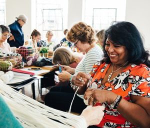 سلامت روان با بافندگی